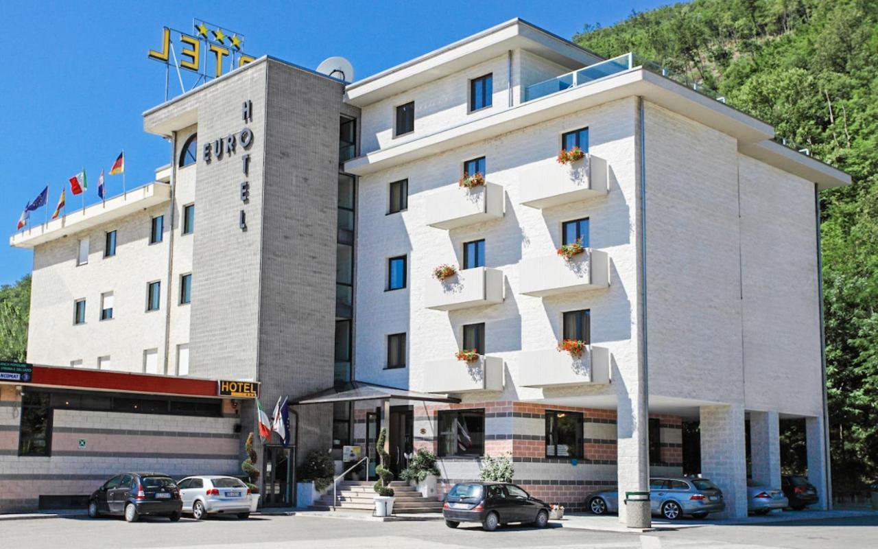 Euro Hotel Пиеве Санто Стефано Екстериор снимка